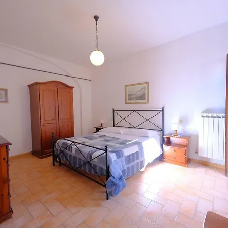 Montegonfoli בית חווה
